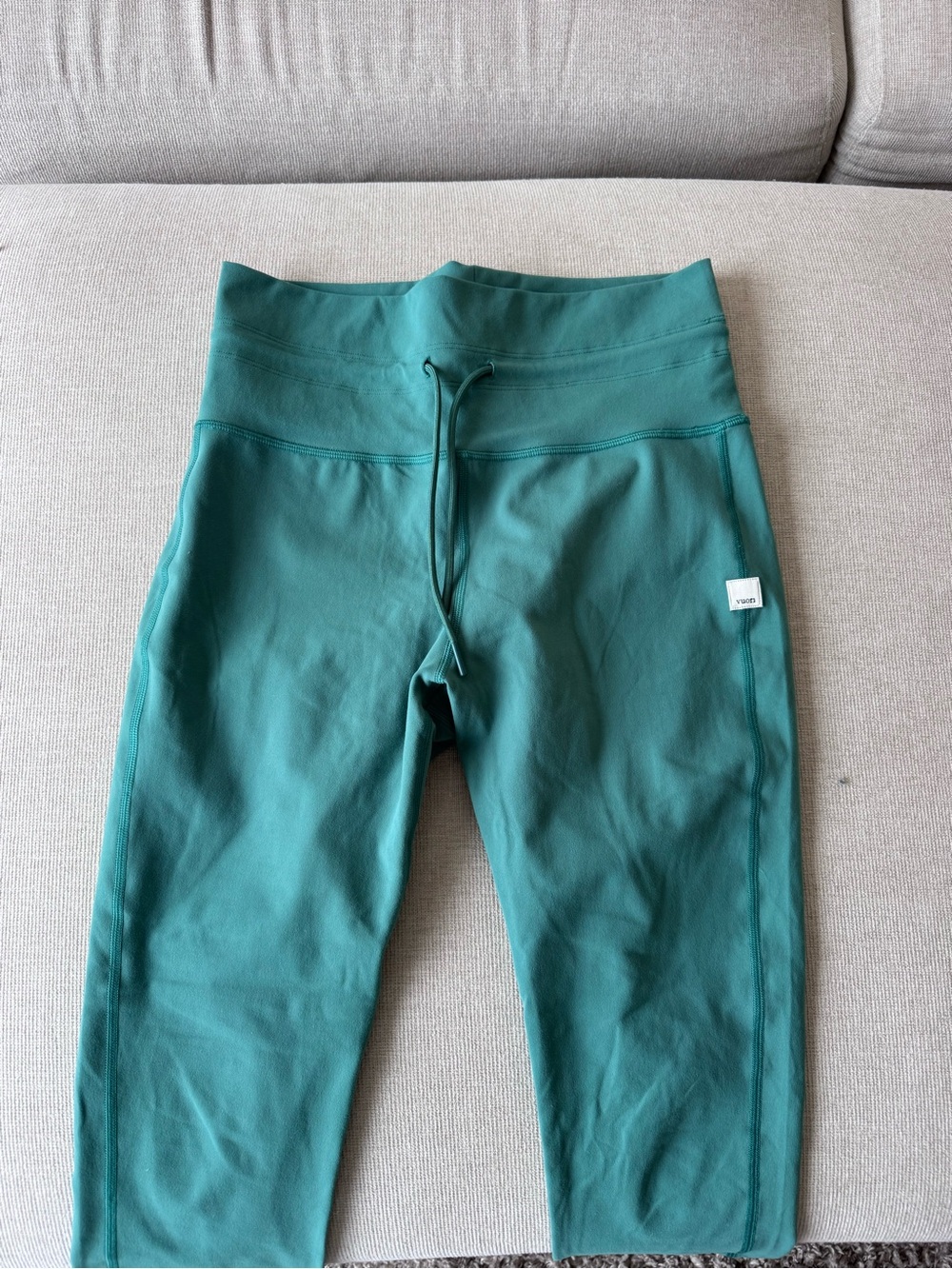 Vuori High-Waist Leggings - Picture 3 of 4